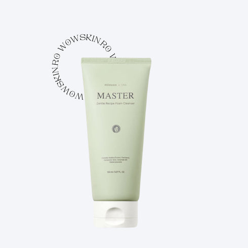 Master Gentle Recipe Foam Cleanser Răsfață-ți pielea cu spuma de curățare cu spumă MASTER Gentle Recipe Foam Cleanser de la Mixsoon x LUNA, începutul perfect al ritualului tău de îngrijire a pielii. Această spumă de curățare luxoasă este infuzată cu extract de Centella Asiatica, Penthenol și acid hialuronic, asigurând o curățare delicată, dar eficientă, care menține echilibrul delicat al pielii tale. Potrivit pentru toate tipurile de piele